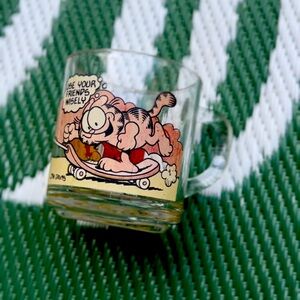 Garfield and Friends 1978 Vintage McDonalds Glass Mug Coffee Cup